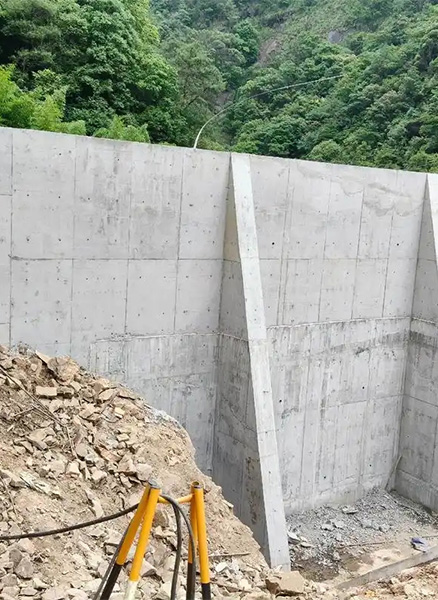 日照重力式挡土墙